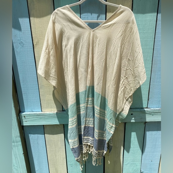 ❌SOLD❌ TRIBE ALIVE PONCHO COVER UP ONE SIZE - Picture 3 of 5